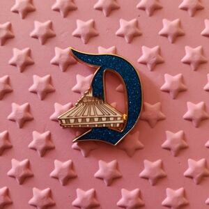 Disney Gold D Space Mountain Pin